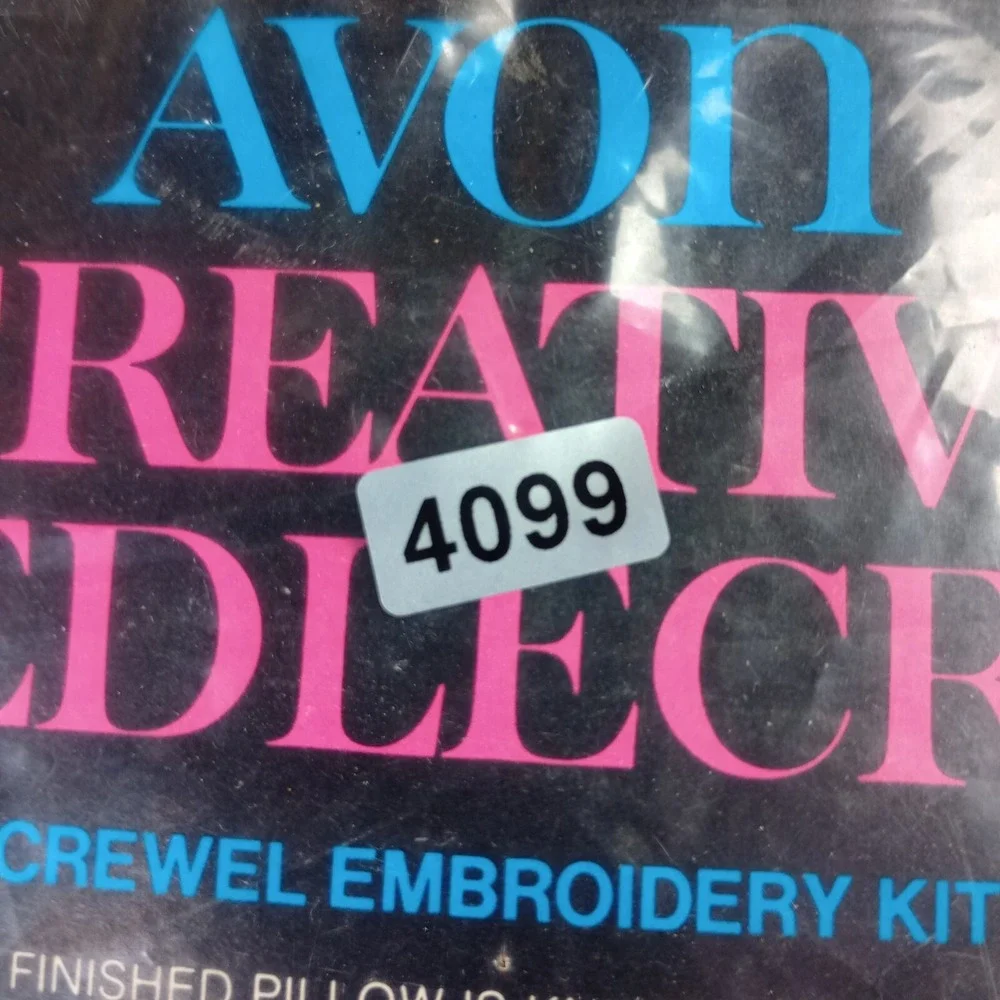 Avon Spinning Wheel Wild Roses‎ Pillow Crewel Embroidery Creative Needlecraft